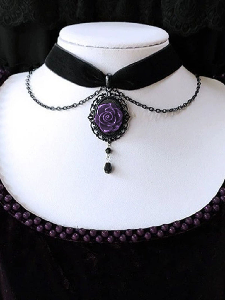 Collier rose foncé gothique victorien vintage