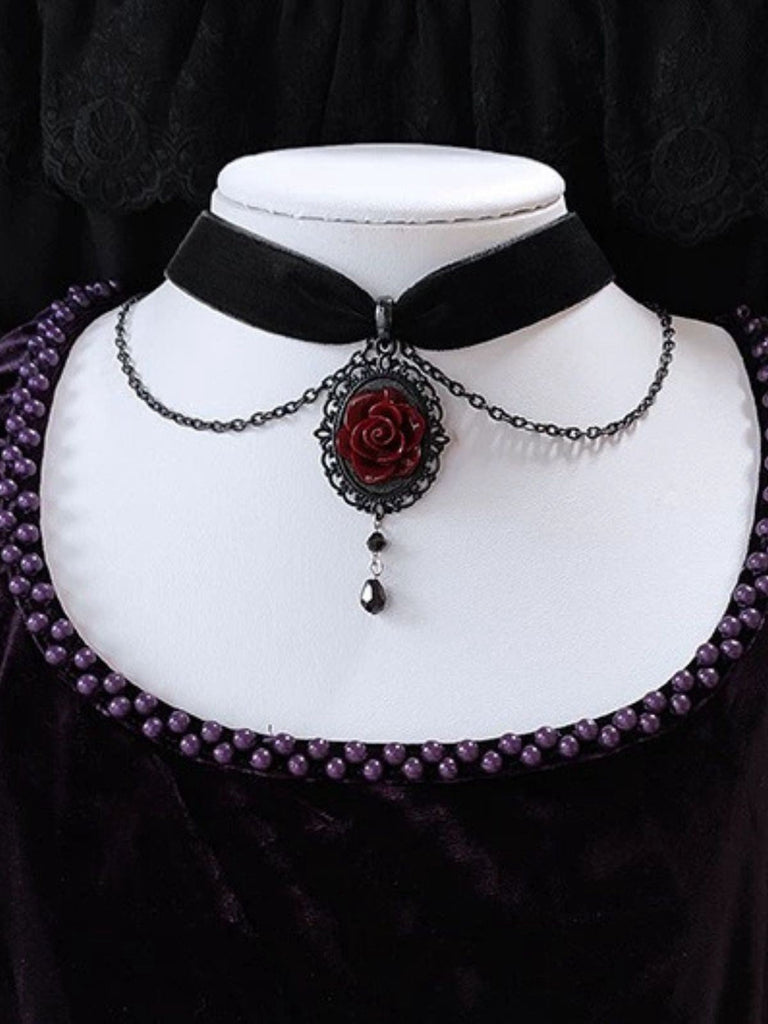 Collier rose foncé gothique victorien vintage