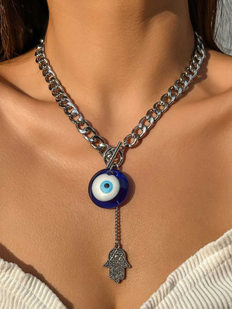 Collier pendentif gothique en forme de paume avec œil de démon