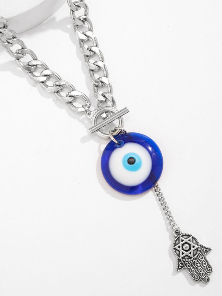 Collier pendentif gothique en forme de paume avec œil de démon