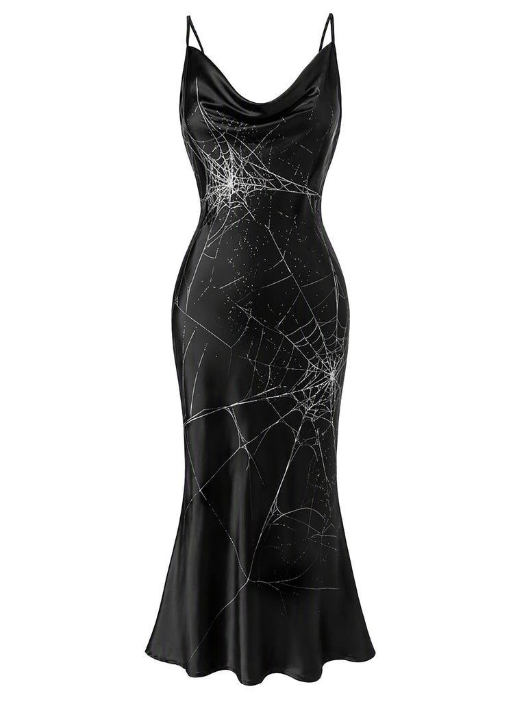 Robe noire Halloween à motif toile d’araignée des années 1960