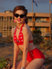 Maillot de bain rouge à pois des années 1950