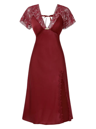 Chemise de nuit en satin à lacets patchwork de dentelle années 1960