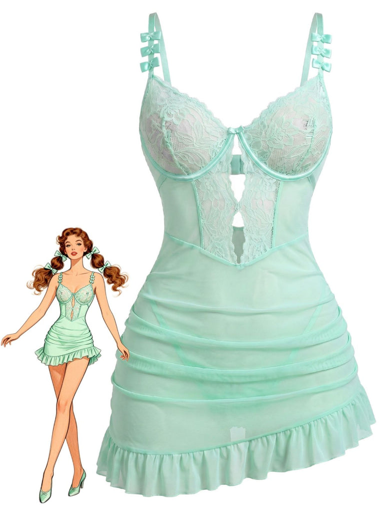 Nuisette verte en dentelle et tulle à bretelles nouées et ourlet volanté années 1970