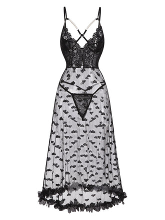 Chemise de nuit noire à bretelles spaghetti en dentelle et cœur des années 1950