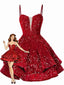 Robe de soirée mini rouge à paillettes décolleté en V profond et lacets années 1950