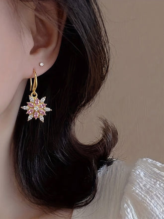 Boucles d’Oreilles Pendantes Dorées Flocon de Neige pour Noël - 2