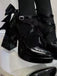 Chaussures Mary Jane noires à bout pointu et brides croisées aux chevilles - 10