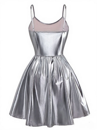 Robe de soirée argent à fines bretelles métallisées années 1980
