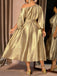 [Grande Taille] Robe Dorée à Découpes aux Épaules et Empiècements en Dentelle Années 1950 - 5