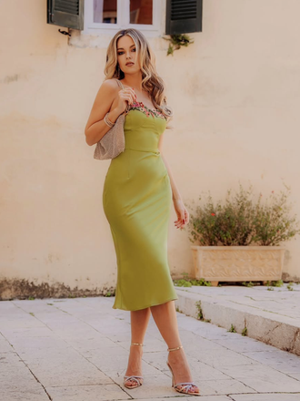 Robe florale brodé verte à bretelles spaghetti des années 1960