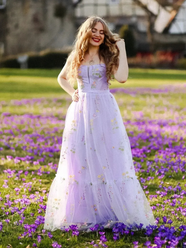 Robe en maille florale à lacets et baleines violette des années 1930