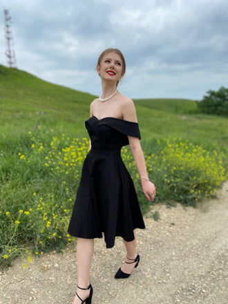 Robe Swing Années 50 Solide Epaule Nu Soirée