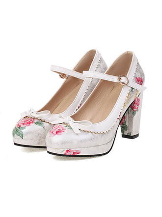 Chaussures à talons hauts roses rétro